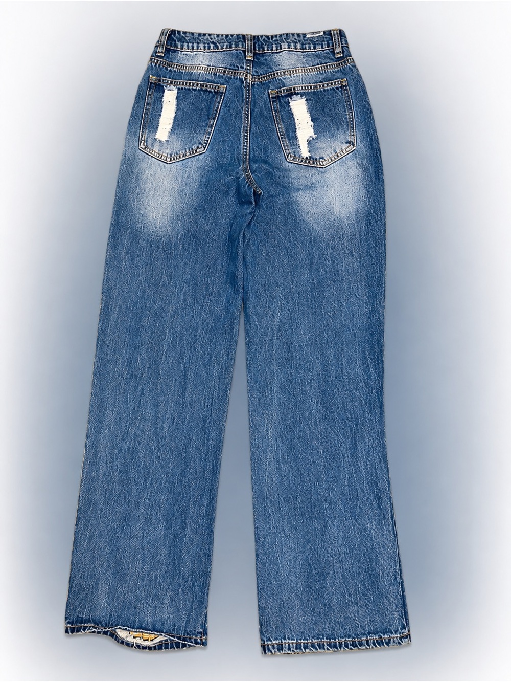 NWOT Almost Famous SZ5 medium wash blue straight legged 5 pocket jeans/waist 28” - Picture 3 of 5